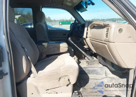 2001 Chevrolet Silverado 2500Hd Ls z USA, uszkodzony, nr VIN 1GCHK29U31E245846